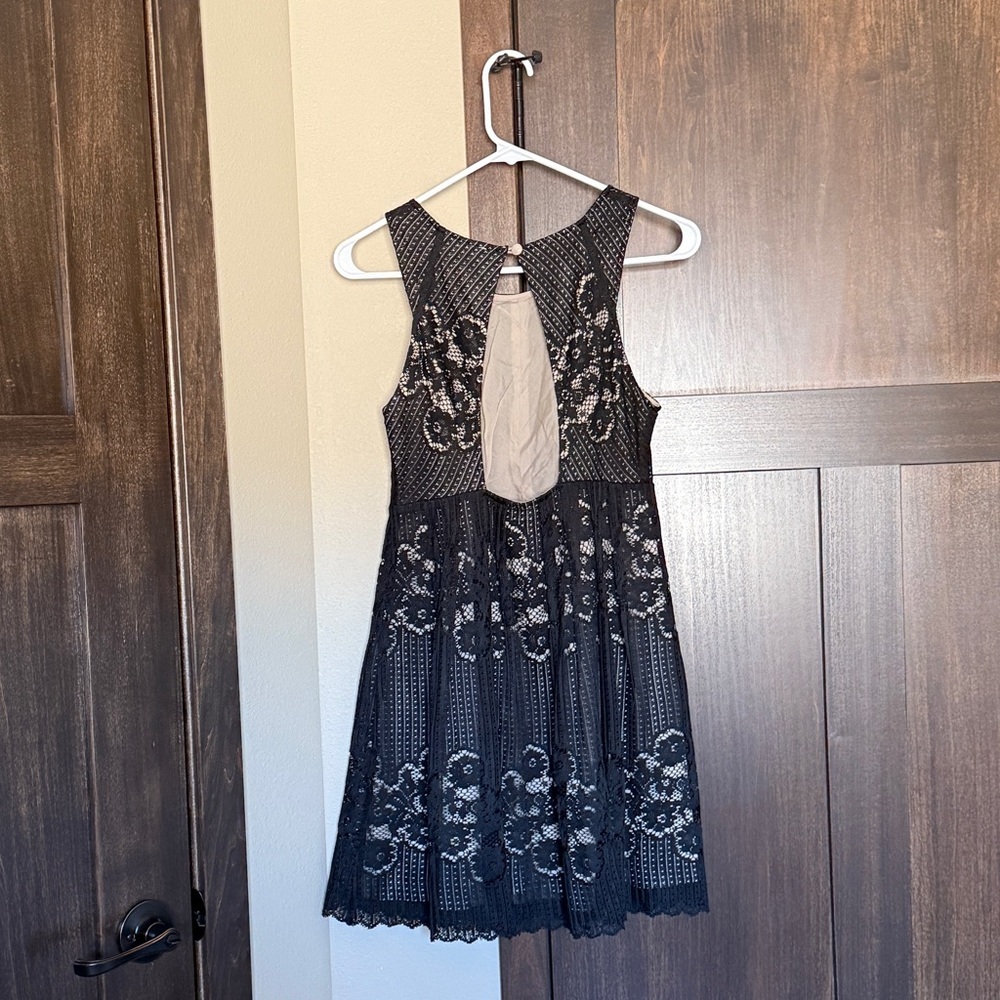 Free People “Rocco” Babydoll Black Lace Mini Dress Size 2 - Picture 4 of 13